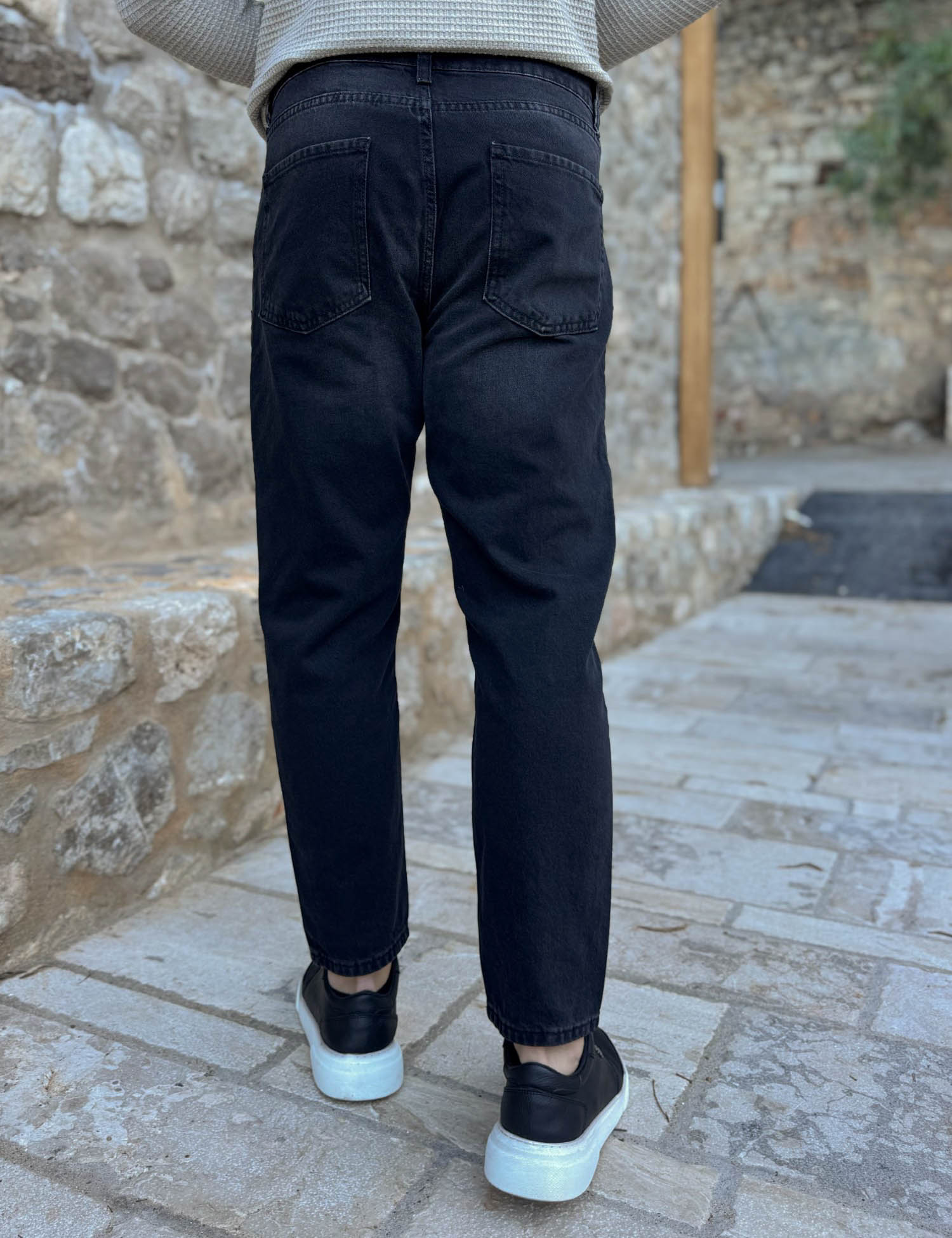 Ανδρικό μαύρο ξεβαμμένο loose τζιν πεντάτσεπο με φθορές WE2302 φωτογραφία